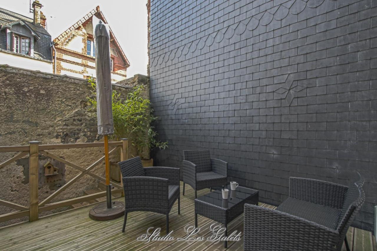 La Venelle Du Bassin Apartamento Honfleur Exterior foto